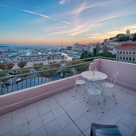 Superbe Duplex Idealement Situe Proche Plages Avec Grande Terrasse Vue Port !l A1b59 Appartement *